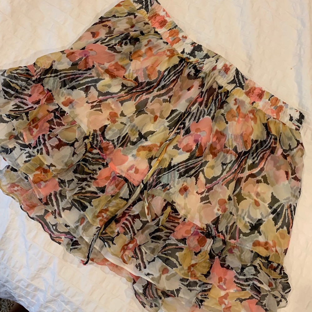 NWT Elizabeth and James floral skirt with lining